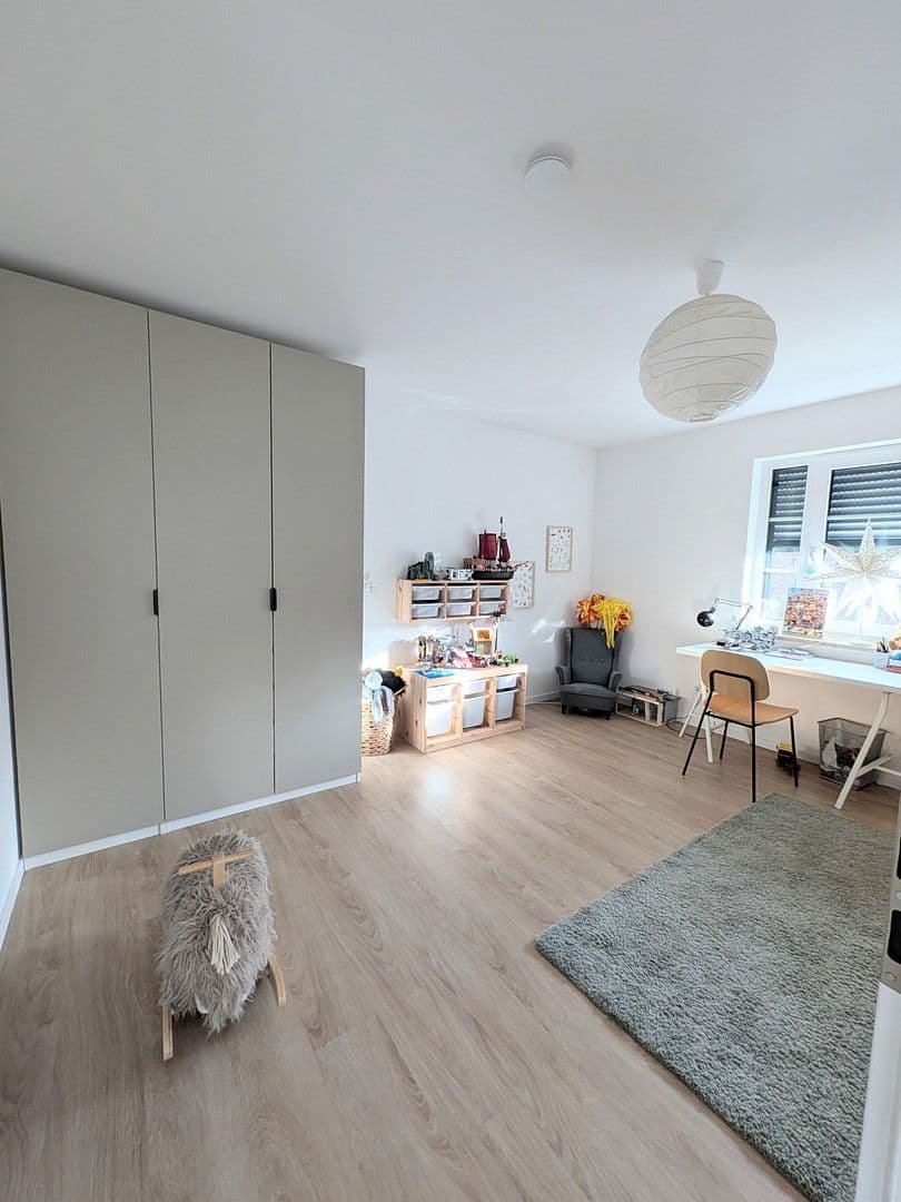 Predaj domu 261 m², pozemek 700 m², Oberfrohnaer Str. 135, Chemnitz, Sasko Predaj domu 261 m², pozemek 700 m², Oberfrohnaer Str. 135, Chemnitz, Sasko