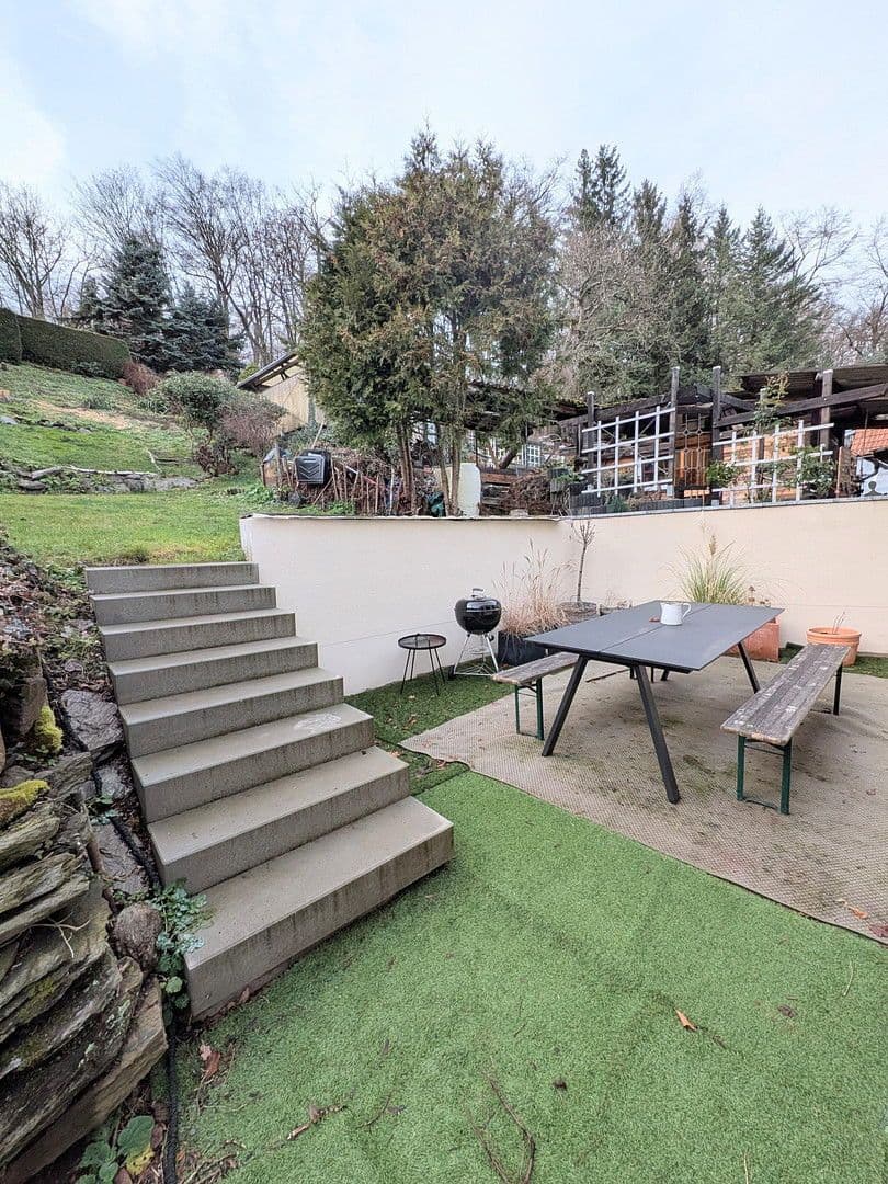 Predaj domu 261 m², pozemek 700 m², Oberfrohnaer Str. 135, Chemnitz, Sasko Predaj domu 261 m², pozemek 700 m², Oberfrohnaer Str. 135, Chemnitz, Sasko