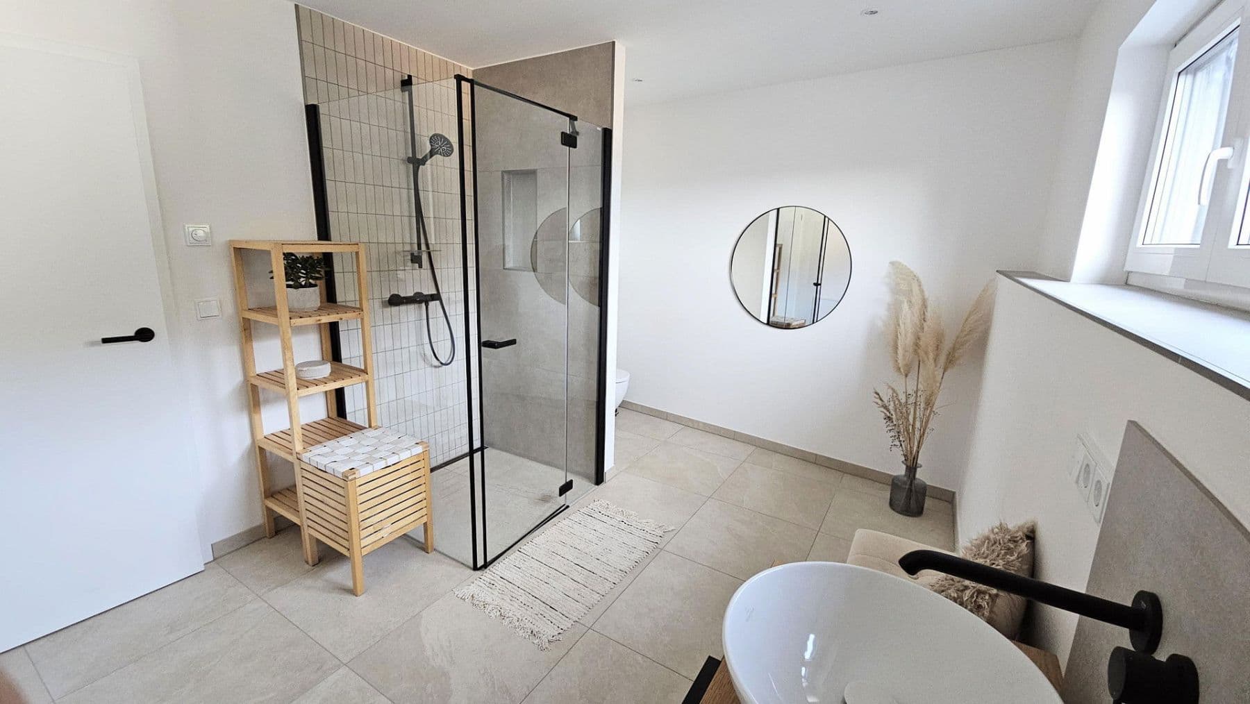 Predaj domu 261 m², pozemek 700 m², Oberfrohnaer Str. 135, Chemnitz, Sasko Predaj domu 261 m², pozemek 700 m², Oberfrohnaer Str. 135, Chemnitz, Sasko