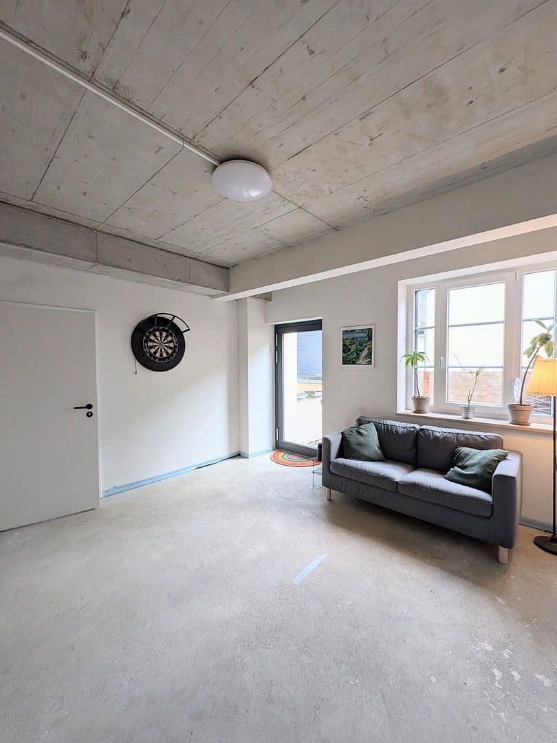 Predaj domu 261 m², pozemek 700 m², Oberfrohnaer Str. 135, Chemnitz, Sasko Predaj domu 261 m², pozemek 700 m², Oberfrohnaer Str. 135, Chemnitz, Sasko