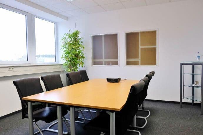 Prenájom nebytového priestoru 5.389 m², Rednitzhembach, Bavorsko Prenájom nebytového priestoru 5.389 m², Rednitzhembach, Bavorsko