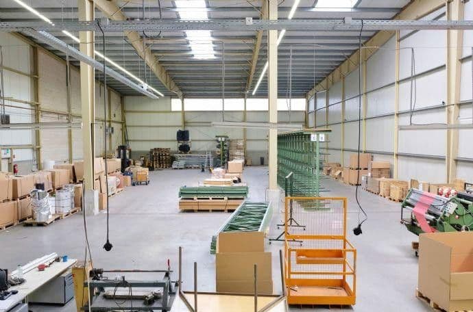 Prenájom nebytového priestoru 5.389 m², Rednitzhembach, Bavorsko Prenájom nebytového priestoru 5.389 m², Rednitzhembach, Bavorsko