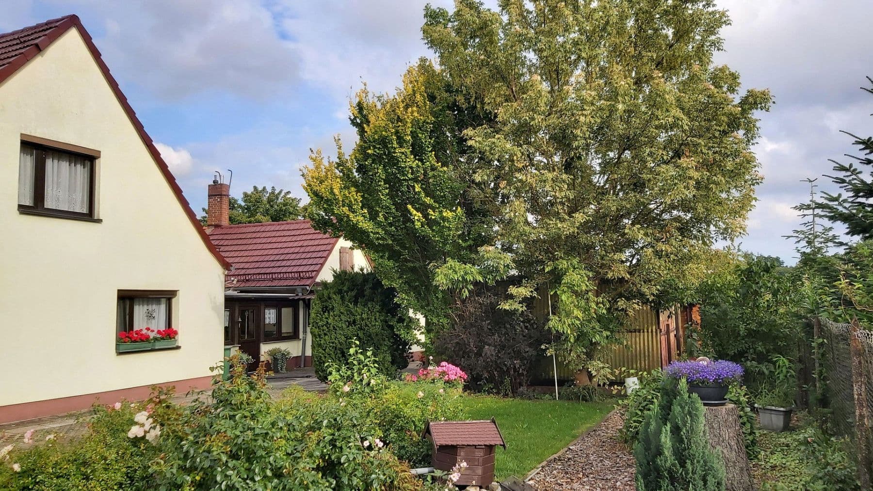 Predaj domu 100 m², pozemek 772 m², Luckenwalde, Brandenbursko Predaj domu 100 m², pozemek 772 m², Luckenwalde, Brandenbursko