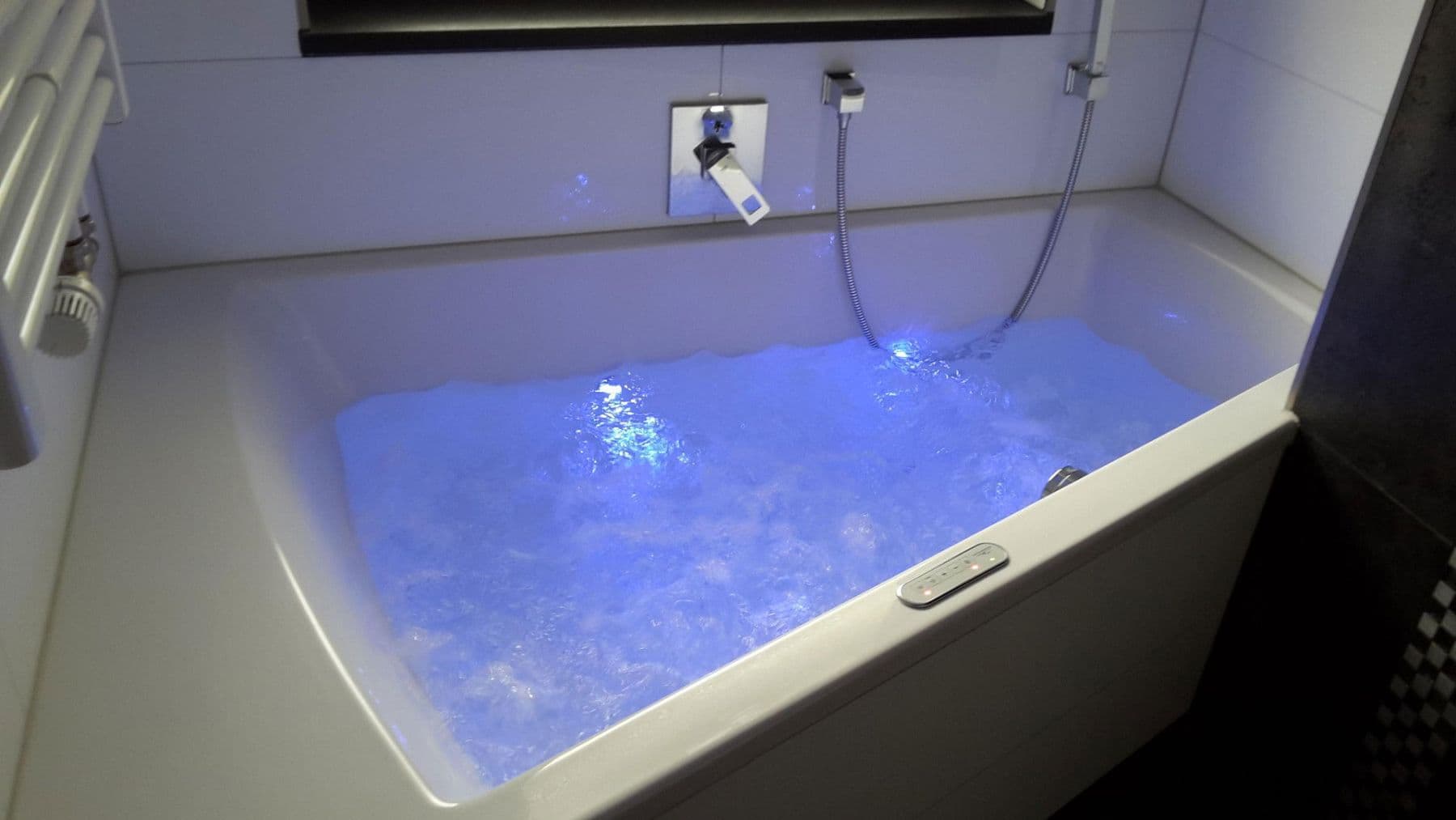 Prenájom bytu 2-izbový 60 m², Am Schenkenfeld 21 97209 Veitshöchheim, Veitshöchheim, Bavorsko Prenájom bytu 2-izbový 60 m², Am Schenkenfeld 21 97209 Veitshöchheim, Veitshöchheim, Bavorsko