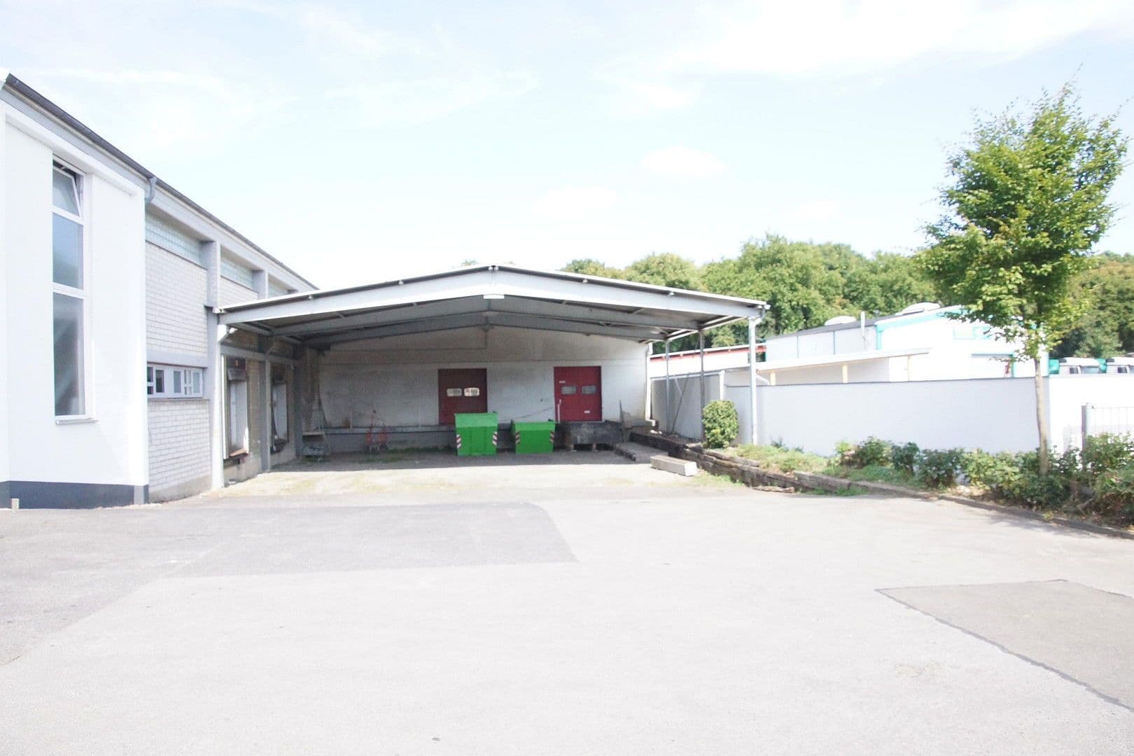 Prenájom nebytového priestoru 919 m², Hafelsstraße 205 / Ennsstraße 21, Krefeld, Severné Porýnie - Westfálsko Prenájom nebytového priestoru 919 m², Hafelsstraße 205 / Ennsstraße 21, Krefeld, Severné Porýnie - Westfálsko