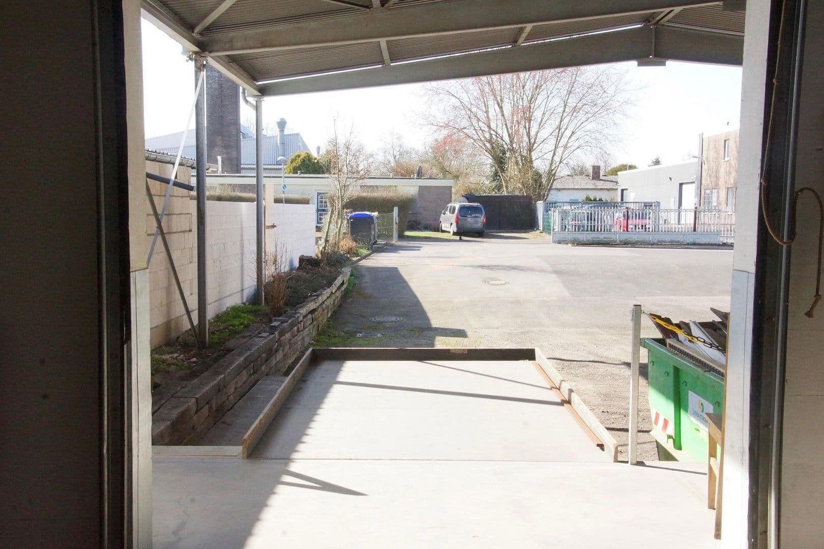 Prenájom nebytového priestoru 919 m², Hafelsstraße 205 / Ennsstraße 21, Krefeld, Severné Porýnie - Westfálsko Prenájom nebytového priestoru 919 m², Hafelsstraße 205 / Ennsstraße 21, Krefeld, Severné Porýnie - Westfálsko