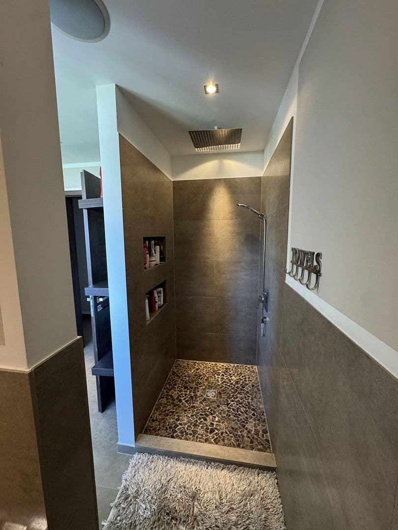 Predaj domu 240 m², pozemek 480 m², Rösrath, Severné Porýnie - Westfálsko Predaj domu 240 m², pozemek 480 m², Rösrath, Severné Porýnie - Westfálsko