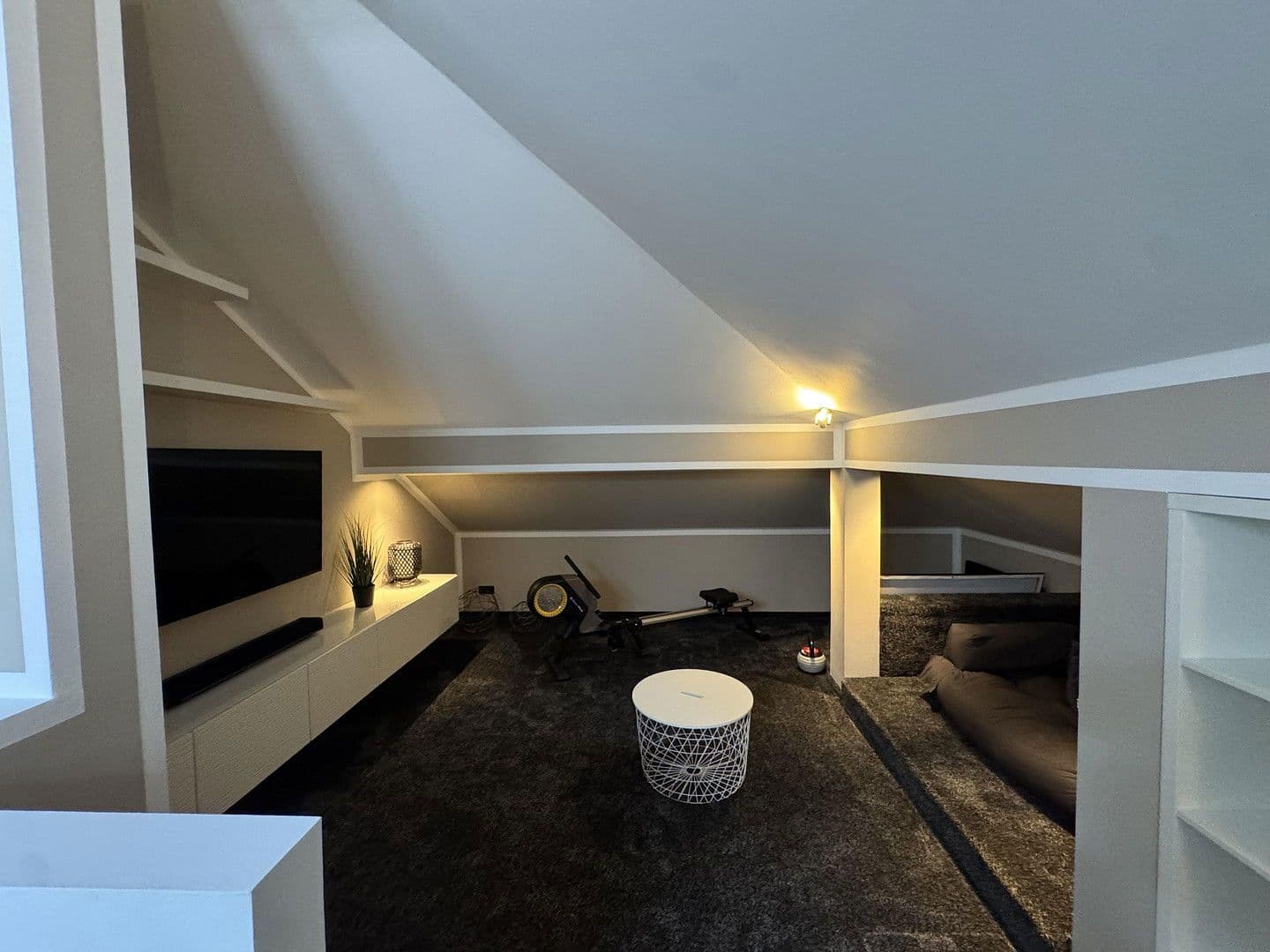 Predaj domu 240 m², pozemek 480 m², Rösrath, Severné Porýnie - Westfálsko Predaj domu 240 m², pozemek 480 m², Rösrath, Severné Porýnie - Westfálsko