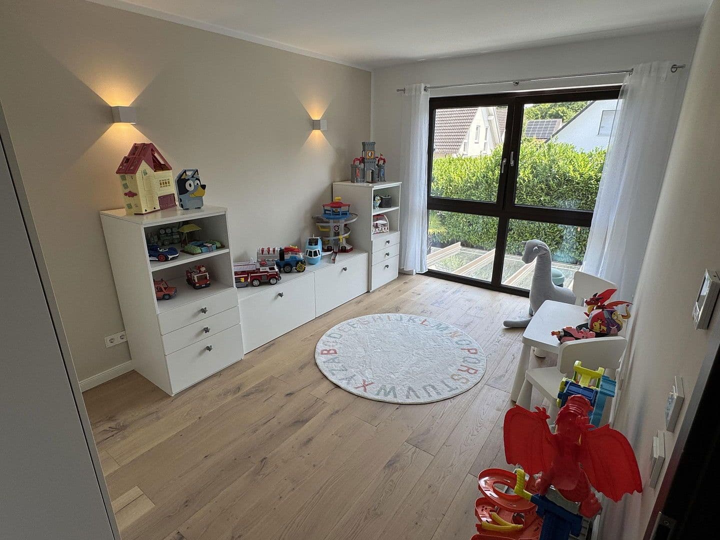 Predaj domu 240 m², pozemek 480 m², Rösrath, Severné Porýnie - Westfálsko Predaj domu 240 m², pozemek 480 m², Rösrath, Severné Porýnie - Westfálsko