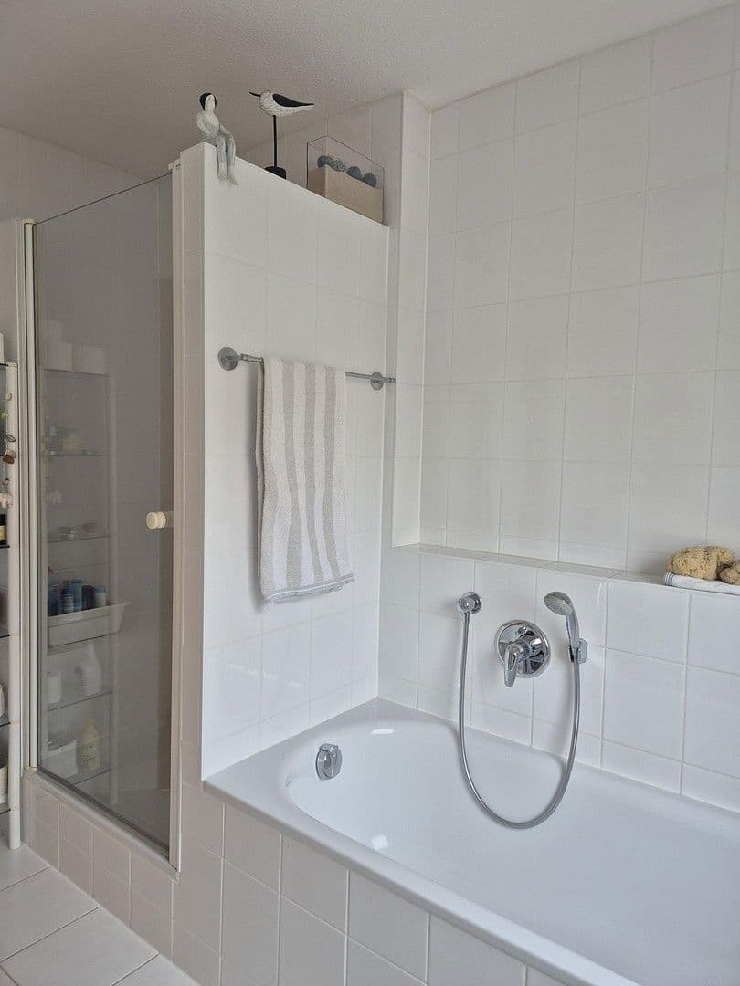 Predaj domu 147 m², pozemek 371 m², Calw, Bádensko-Wurttembersko Predaj domu 147 m², pozemek 371 m², Calw, Bádensko-Wurttembersko