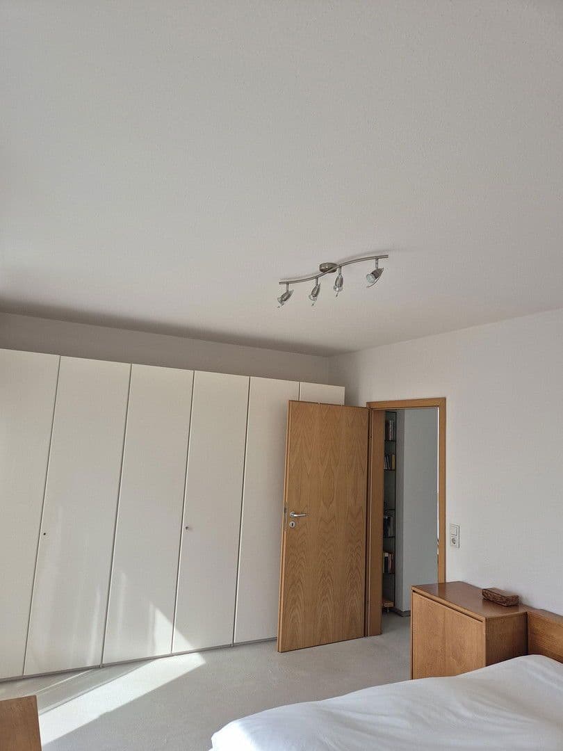 Predaj domu 147 m², pozemek 371 m², Calw, Bádensko-Wurttembersko Predaj domu 147 m², pozemek 371 m², Calw, Bádensko-Wurttembersko