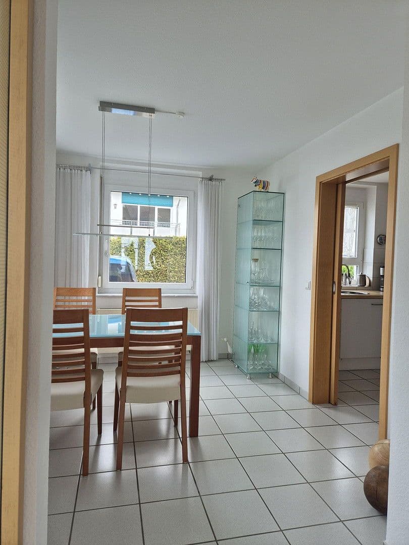 Predaj domu 147 m², pozemek 371 m², Calw, Bádensko-Wurttembersko Predaj domu 147 m², pozemek 371 m², Calw, Bádensko-Wurttembersko