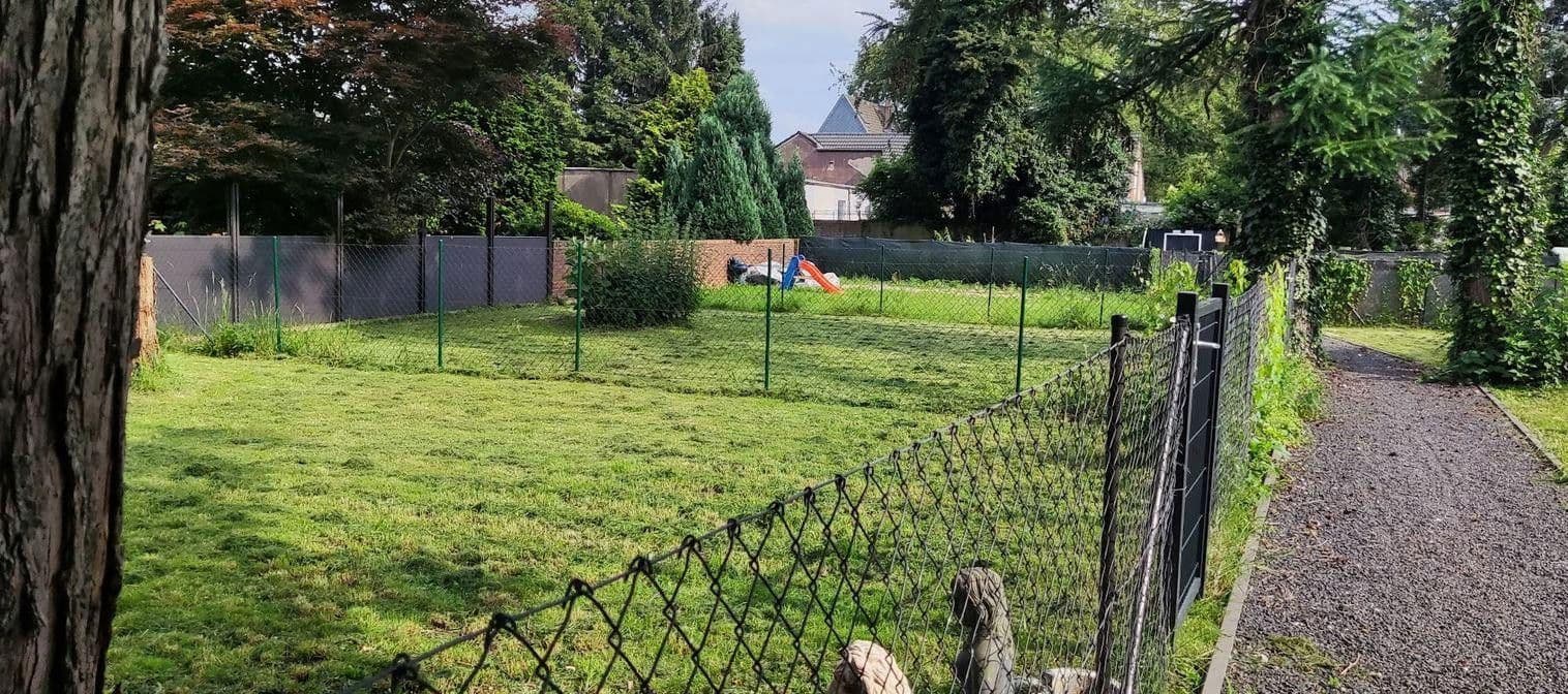 Prenájom bytu 4-izbový 88 m², Thüringer Str. 31, Oberhausen, Severné Porýnie - Westfálsko Prenájom bytu 4-izbový 88 m², Thüringer Str. 31, Oberhausen, Severné Porýnie - Westfálsko