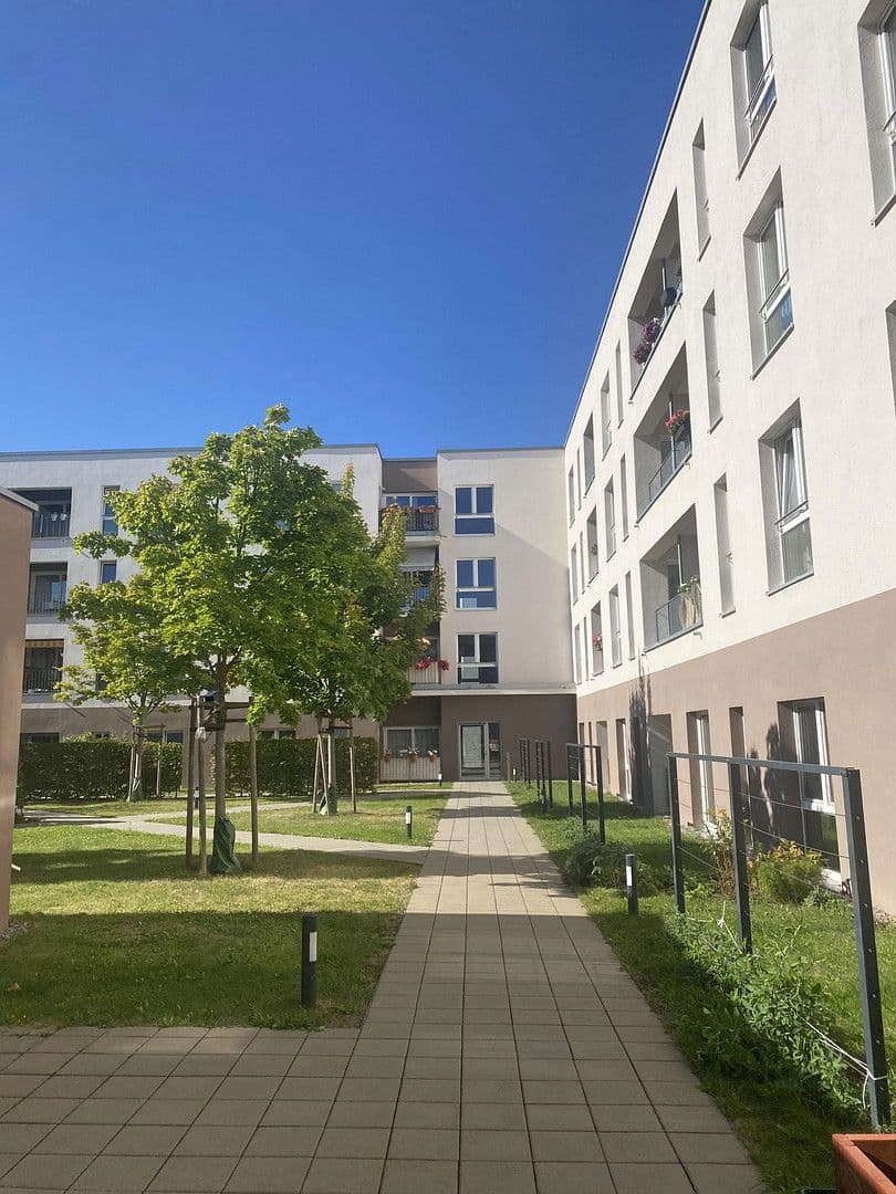 Prenájom bytu 2-izbový 93 m², Ernst Haeckel Straße 17-18, Erfurt, Durínsko Prenájom bytu 2-izbový 93 m², Ernst Haeckel Straße 17-18, Erfurt, Durínsko