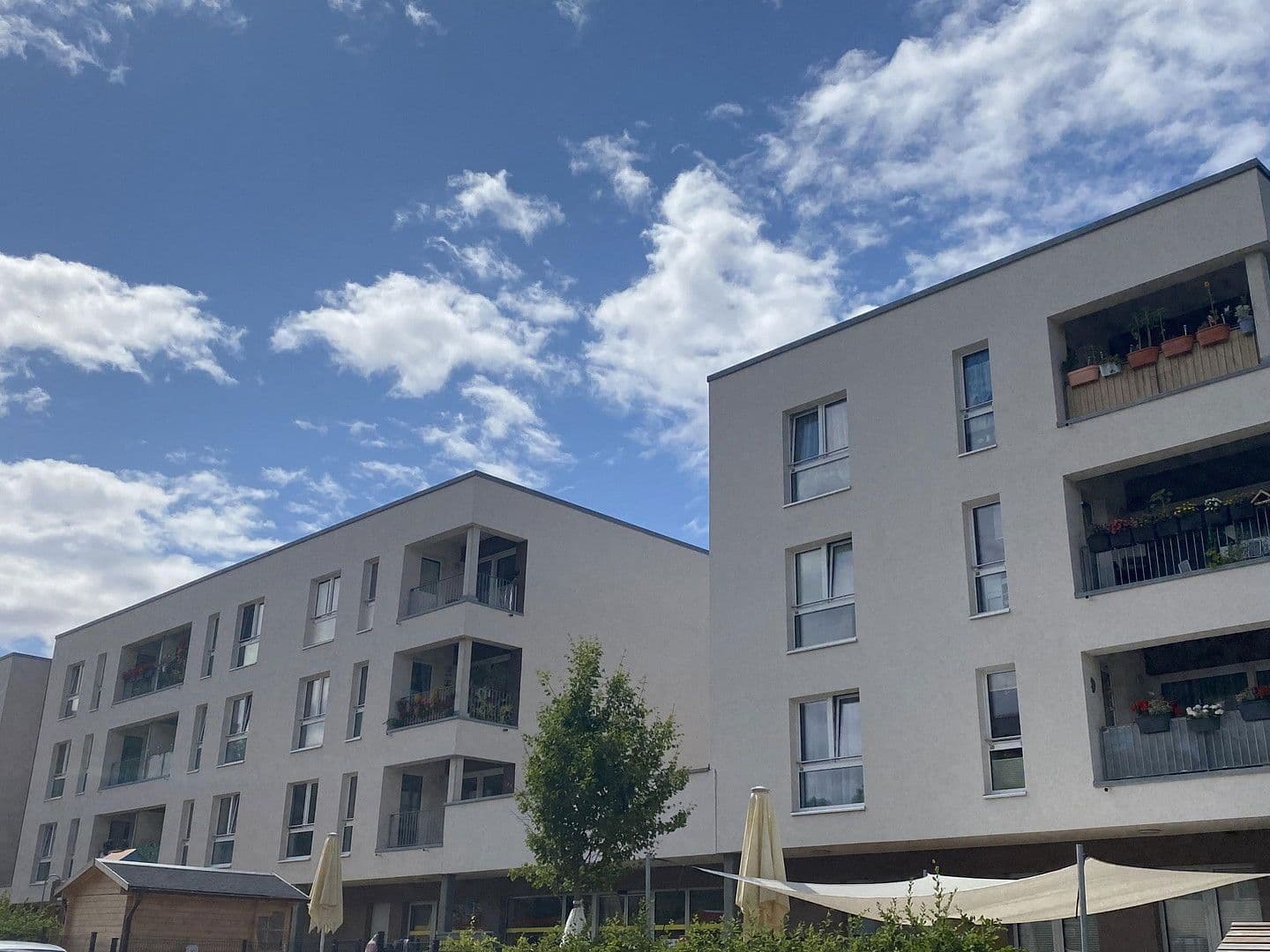 Prenájom bytu 2-izbový 93 m², Ernst Haeckel Straße 17-18, Erfurt, Durínsko Prenájom bytu 2-izbový 93 m², Ernst Haeckel Straße 17-18, Erfurt, Durínsko