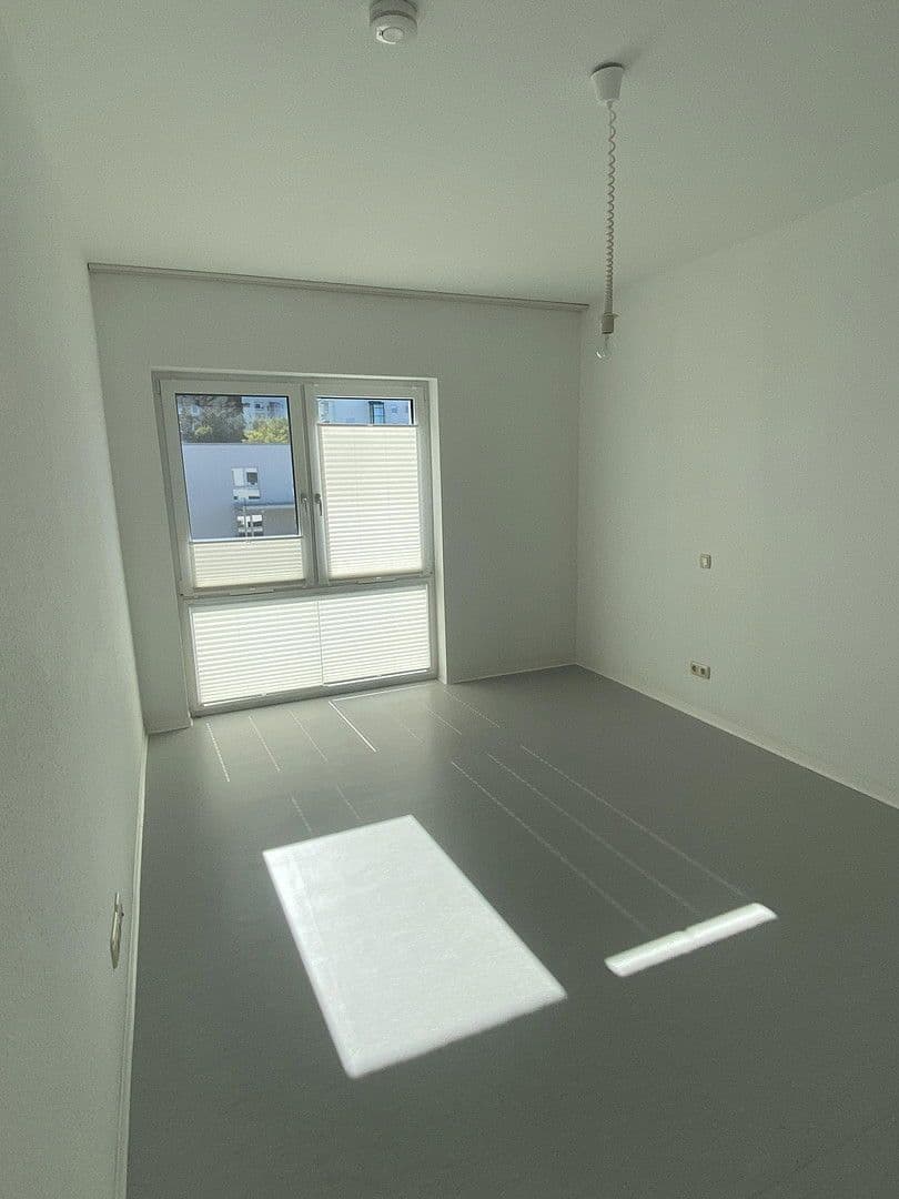 Prenájom bytu 2-izbový 93 m², Ernst Haeckel Straße 17-18, Erfurt, Durínsko Prenájom bytu 2-izbový 93 m², Ernst Haeckel Straße 17-18, Erfurt, Durínsko