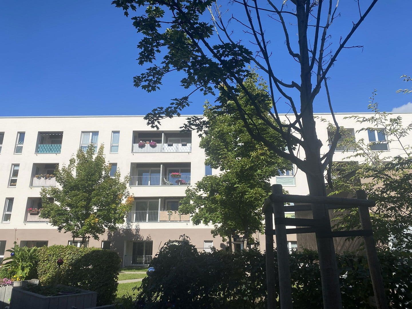 Prenájom bytu 2-izbový 93 m², Ernst Haeckel Straße 17-18, Erfurt, Durínsko Prenájom bytu 2-izbový 93 m², Ernst Haeckel Straße 17-18, Erfurt, Durínsko