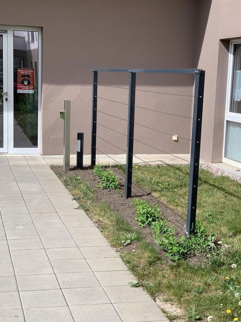 Prenájom bytu 2-izbový 93 m², Ernst Haeckel Straße 17-18, Erfurt, Durínsko Prenájom bytu 2-izbový 93 m², Ernst Haeckel Straße 17-18, Erfurt, Durínsko