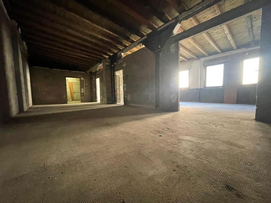 Prenájom nebytového priestoru 340 m², Veilchenstraße 24, Duisburg, Severné Porýnie - Westfálsko Prenájom nebytového priestoru 340 m², Veilchenstraße 24, Duisburg, Severné Porýnie - Westfálsko