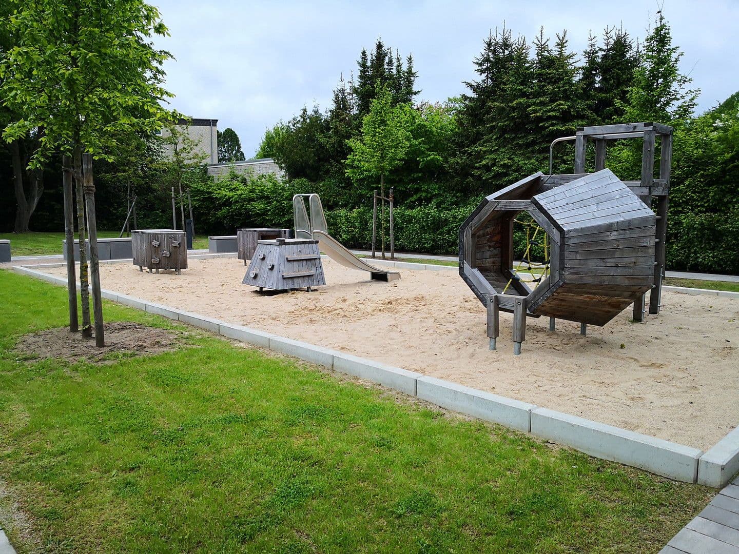 Prenájom bytu 3-izbový 89 m², Buurredder 18a, Hamburg, Hamburg Prenájom bytu 3-izbový 89 m², Buurredder 18a, Hamburg, Hamburg