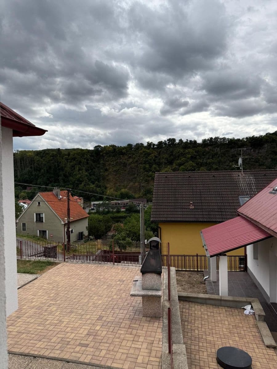Predaj domu 300 m², pozemek 902 m², Na Ovčičkách, Hradištko, Středočeský kraj Predaj domu 300 m², pozemek 902 m², Na Ovčičkách, Hradištko, Středočeský kraj