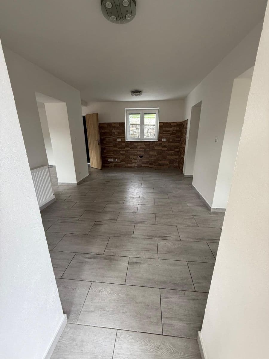 Predaj domu 300 m², pozemek 902 m², Na Ovčičkách, Hradištko, Středočeský kraj Predaj domu 300 m², pozemek 902 m², Na Ovčičkách, Hradištko, Středočeský kraj