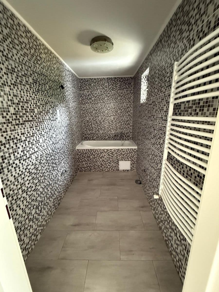 Predaj domu 300 m², pozemek 902 m², Na Ovčičkách, Hradištko, Středočeský kraj Predaj domu 300 m², pozemek 902 m², Na Ovčičkách, Hradištko, Středočeský kraj