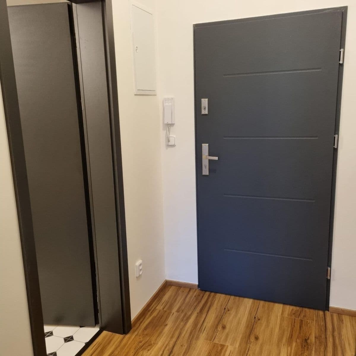 Prenájom bytu 1-izbový 34 m², V Pitkovičkách, Praha, Praha Prenájom bytu 1-izbový 34 m², V Pitkovičkách, Praha, Praha