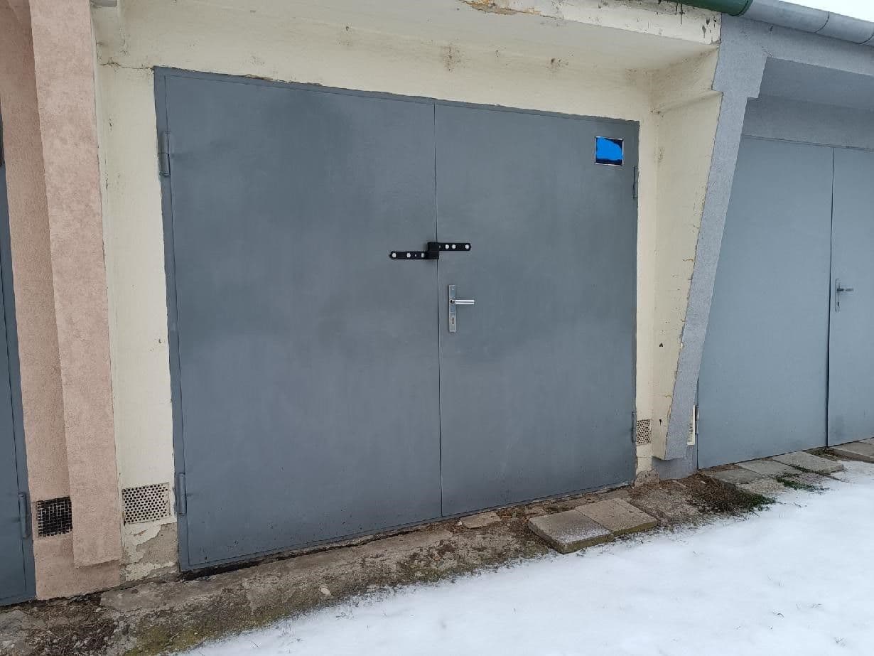 Predaj garáže 20 m², Svatováclavská, Uherské Hradiště, Zlínský kraj Predaj garáže 20 m², Svatováclavská, Uherské Hradiště, Zlínský kraj