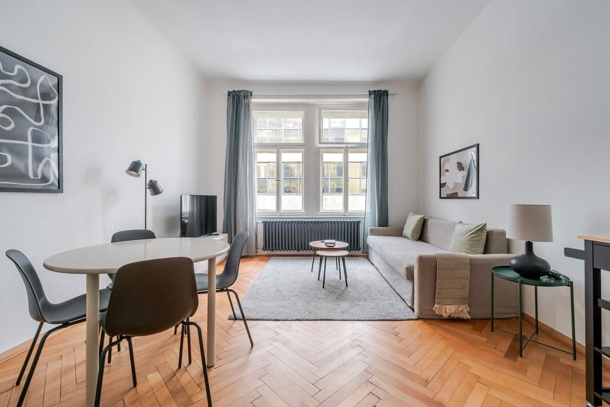 Prenájom bytu 70 m², Heřmanova, Praha, Praha Prenájom bytu 70 m², Heřmanova, Praha, Praha