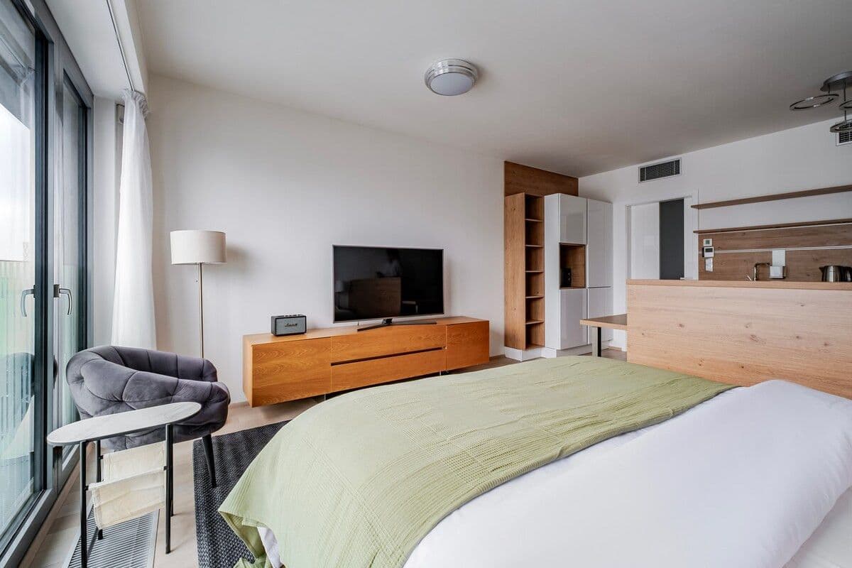 Prenájom bytu 35 m², Olšanská e, Praha, Praha Prenájom bytu 35 m², Olšanská e, Praha, Praha