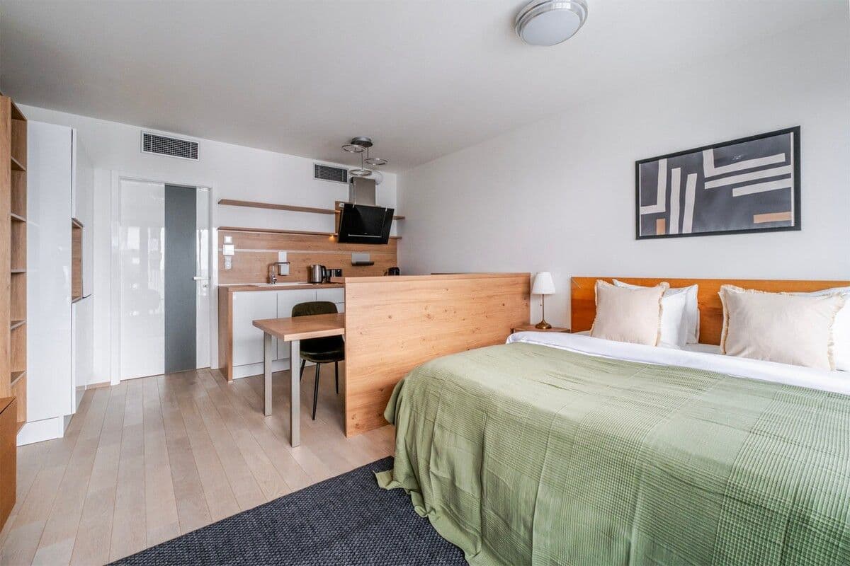 Prenájom bytu 35 m², Olšanská e, Praha, Praha Prenájom bytu 35 m², Olšanská e, Praha, Praha