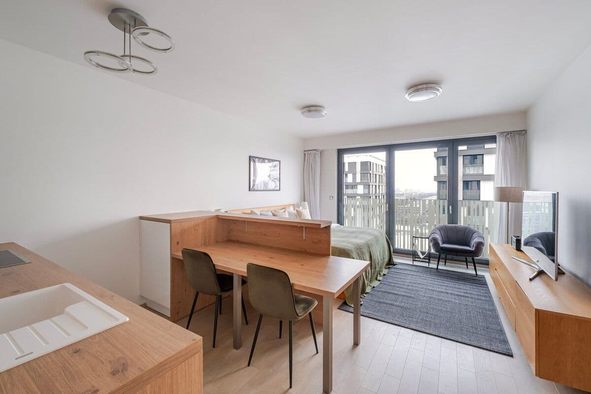 Prenájom bytu 35 m², Olšanská e, Praha, Praha Prenájom bytu 35 m², Olšanská e, Praha, Praha