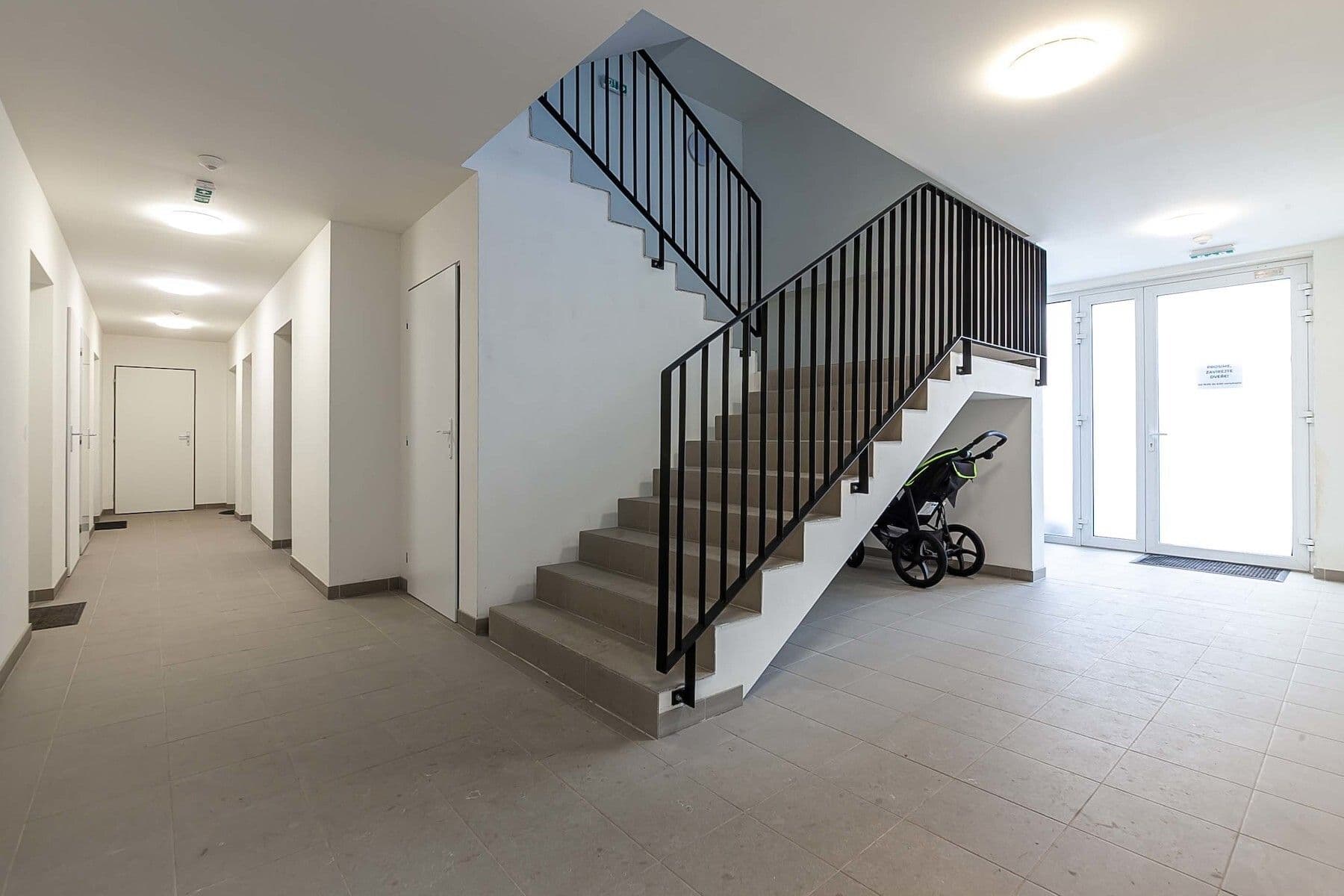 Predaj bytu 3-izbový 70 m², Uhlířské Janovice, Středočeský kraj Predaj bytu 3-izbový 70 m², Uhlířské Janovice, Středočeský kraj