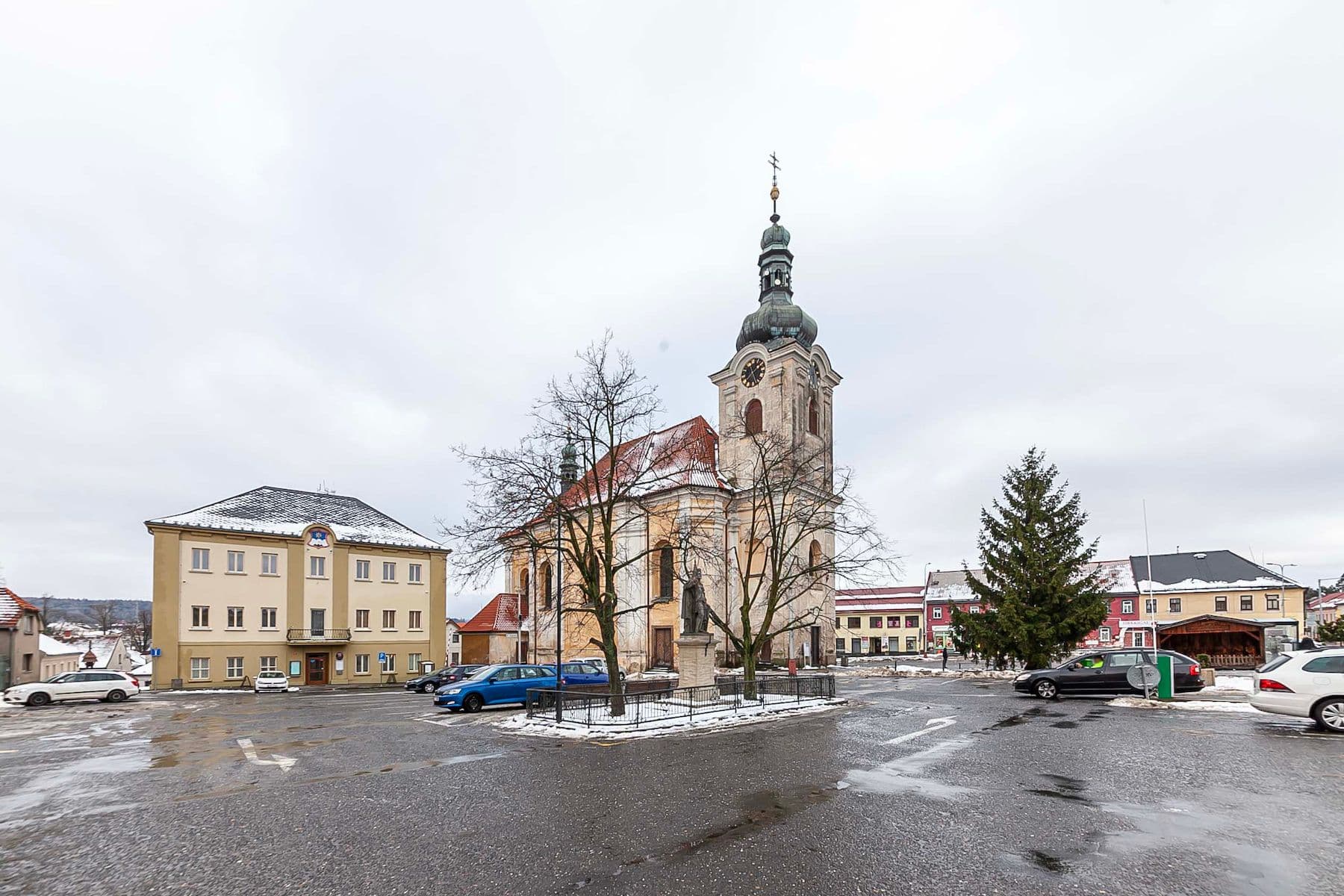 Predaj bytu 3-izbový 70 m², Uhlířské Janovice, Středočeský kraj Predaj bytu 3-izbový 70 m², Uhlířské Janovice, Středočeský kraj