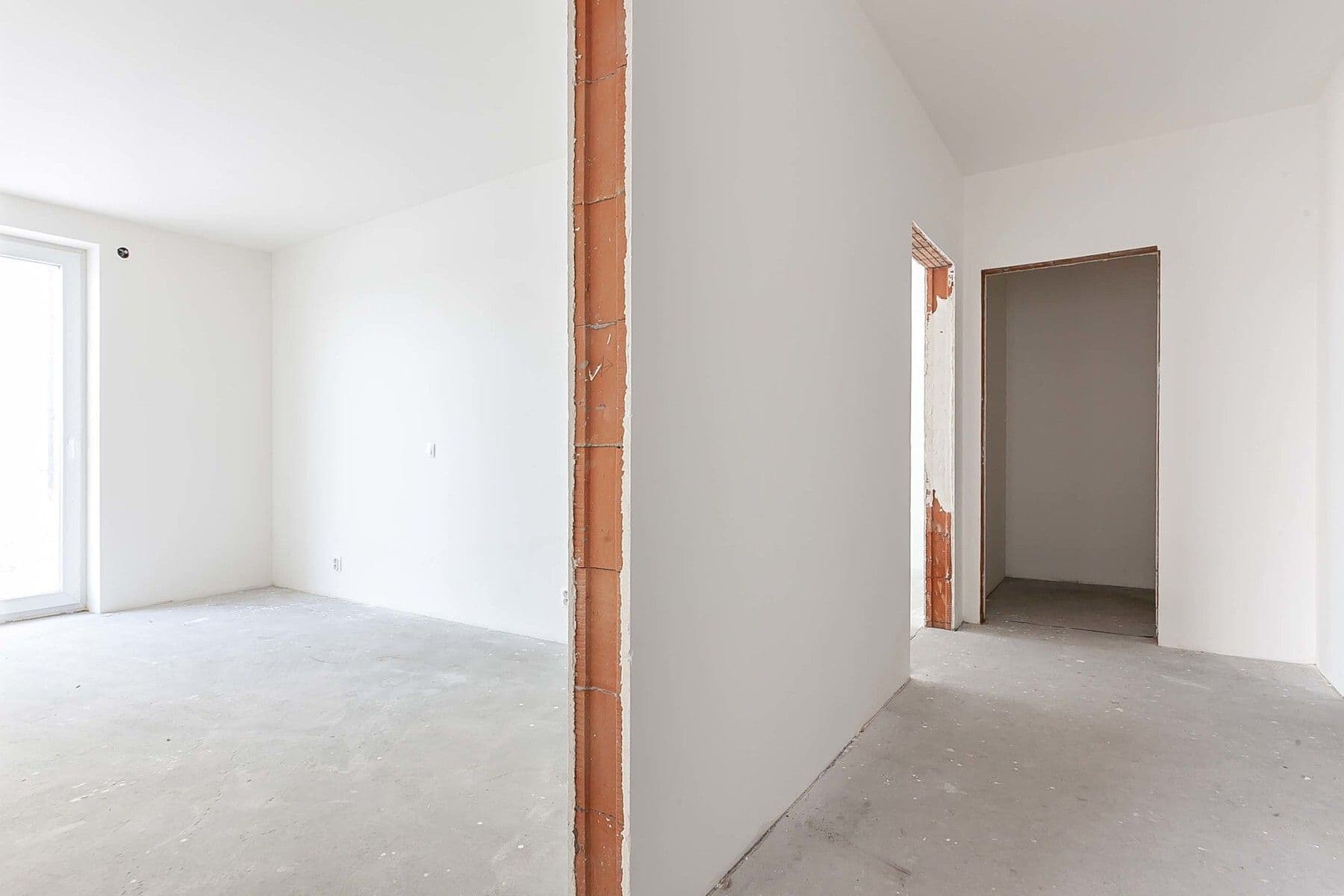 Predaj bytu 3-izbový 70 m², Uhlířské Janovice, Středočeský kraj Predaj bytu 3-izbový 70 m², Uhlířské Janovice, Středočeský kraj