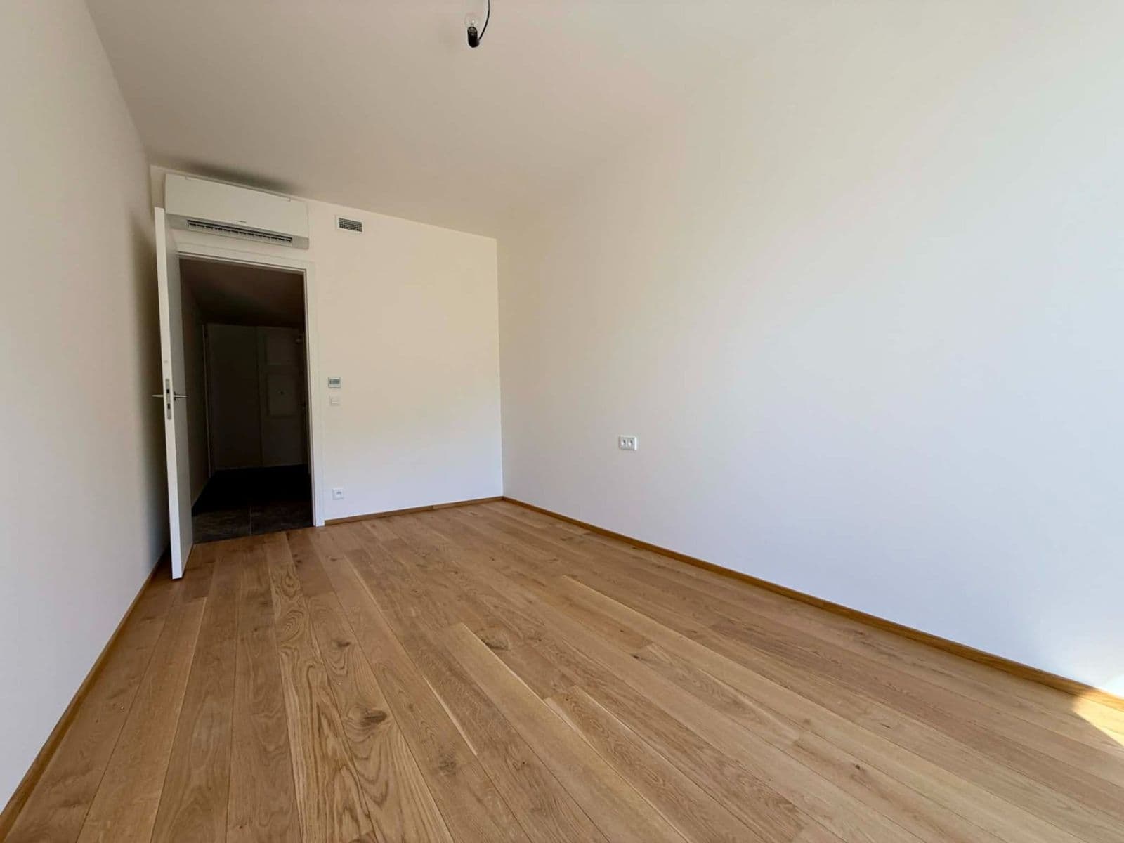 Predaj bytu 2-izbový 100 m², Československého exilu, Praha, Praha Predaj bytu 2-izbový 100 m², Československého exilu, Praha, Praha