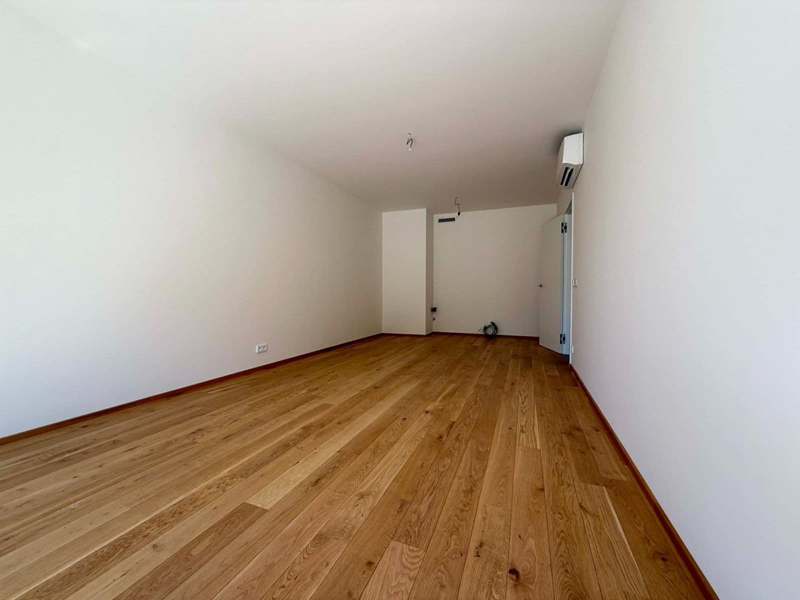 Predaj bytu 2-izbový 100 m², Československého exilu, Praha, Praha Predaj bytu 2-izbový 100 m², Československého exilu, Praha, Praha