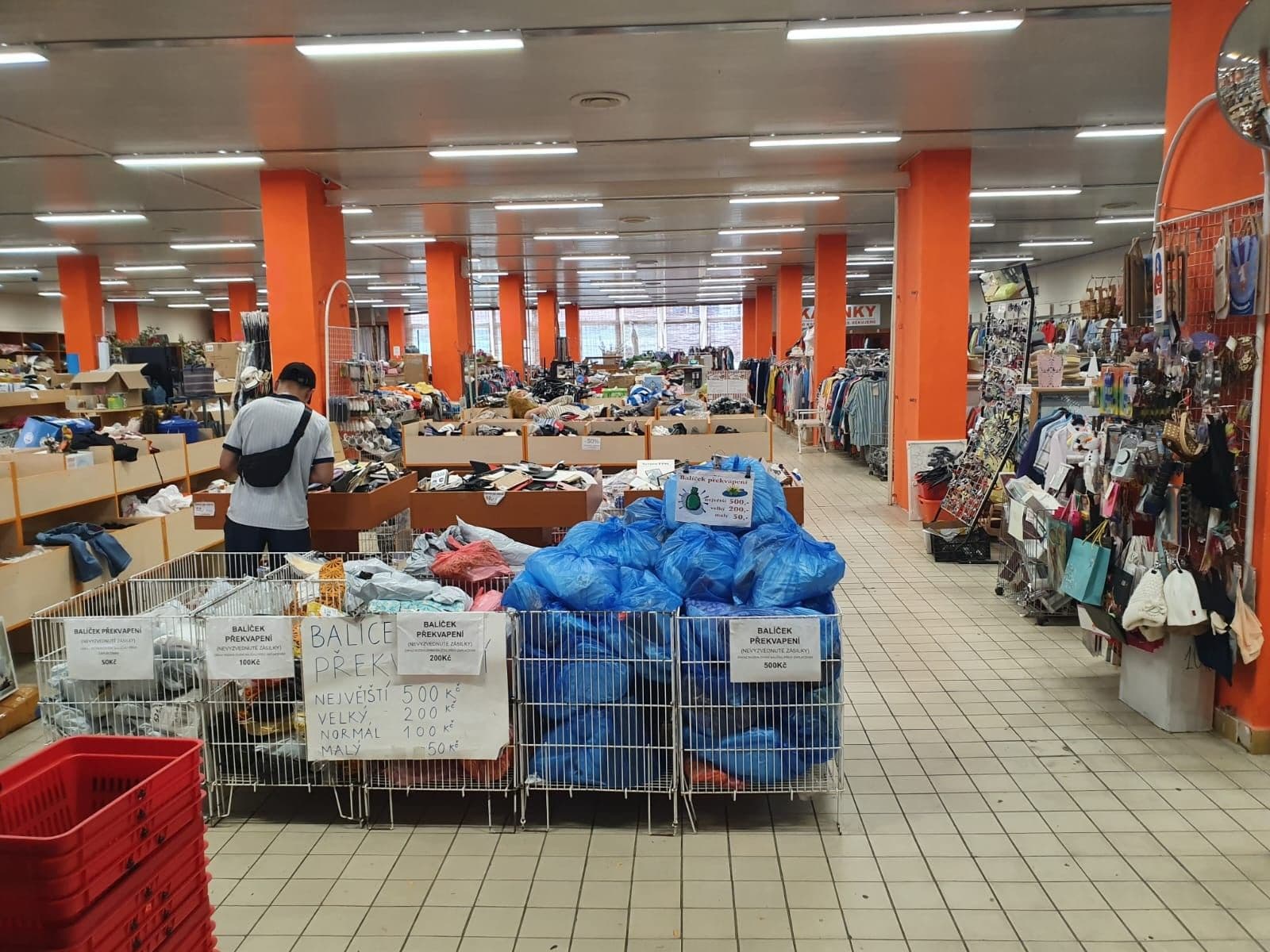 Prenájom nebytového priestoru 998 m², Obchodní, Štětí, Ústecký kraj Prenájom nebytového priestoru 998 m², Obchodní, Štětí, Ústecký kraj