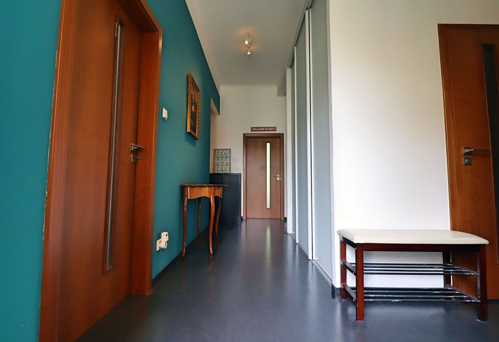 Prenájom bytu 3-izbový 80 m², Pernerova, Praha, Praha Prenájom bytu 3-izbový 80 m², Pernerova, Praha, Praha