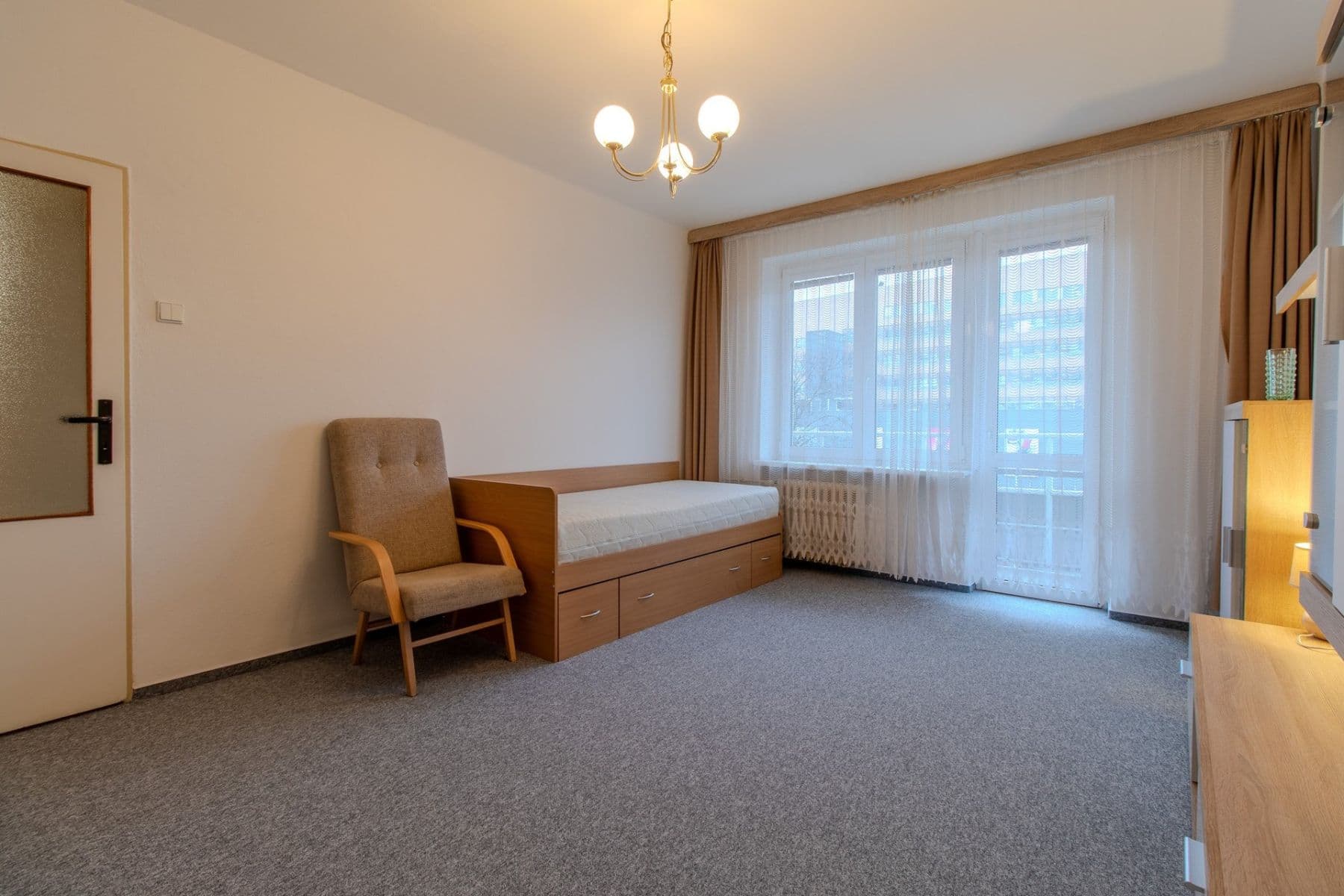 Prenájom bytu 1-izbový 37 m², U Slavie, Praha, Praha Prenájom bytu 1-izbový 37 m², U Slavie, Praha, Praha