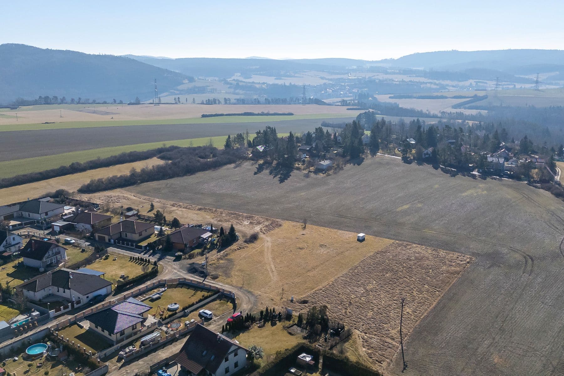 Predaj pozemku 1.031 m², Malá Hraštice, Středočeský kraj Predaj pozemku 1.031 m², Malá Hraštice, Středočeský kraj