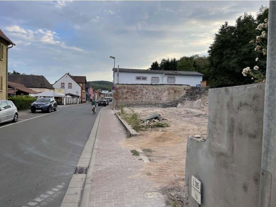 Predaj pozemku 457 m², Eisenberg (Pfalz), Porýnie-Falcko Predaj pozemku 457 m², Eisenberg (Pfalz), Porýnie-Falcko