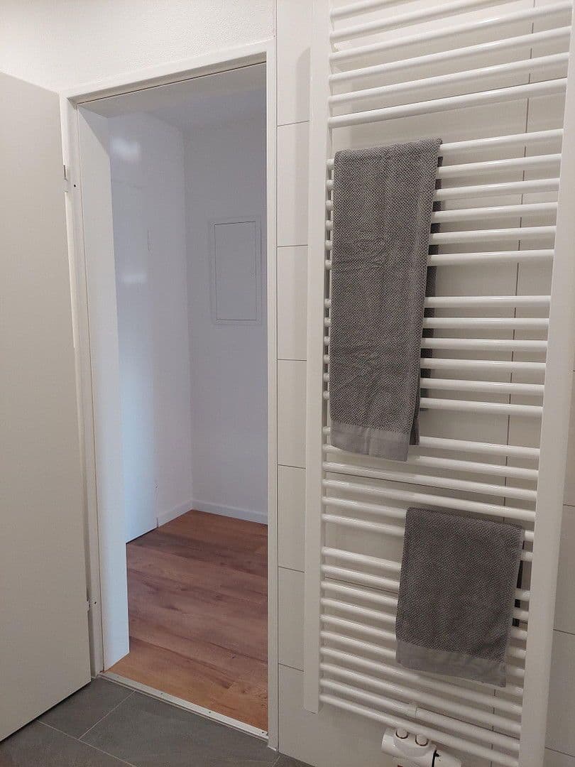 Prenájom bytu 1-izbový 38 m², Renningen, Bádensko-Wurttembersko Prenájom bytu 1-izbový 38 m², Renningen, Bádensko-Wurttembersko