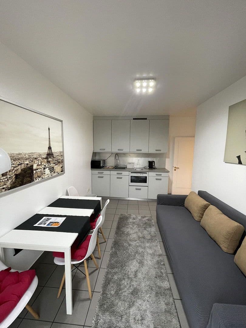 Predaj bytu 2-izbový 57 m², Berger Str. 23, Düsseldorf, Severné Porýnie - Westfálsko Predaj bytu 2-izbový 57 m², Berger Str. 23, Düsseldorf, Severné Porýnie - Westfálsko