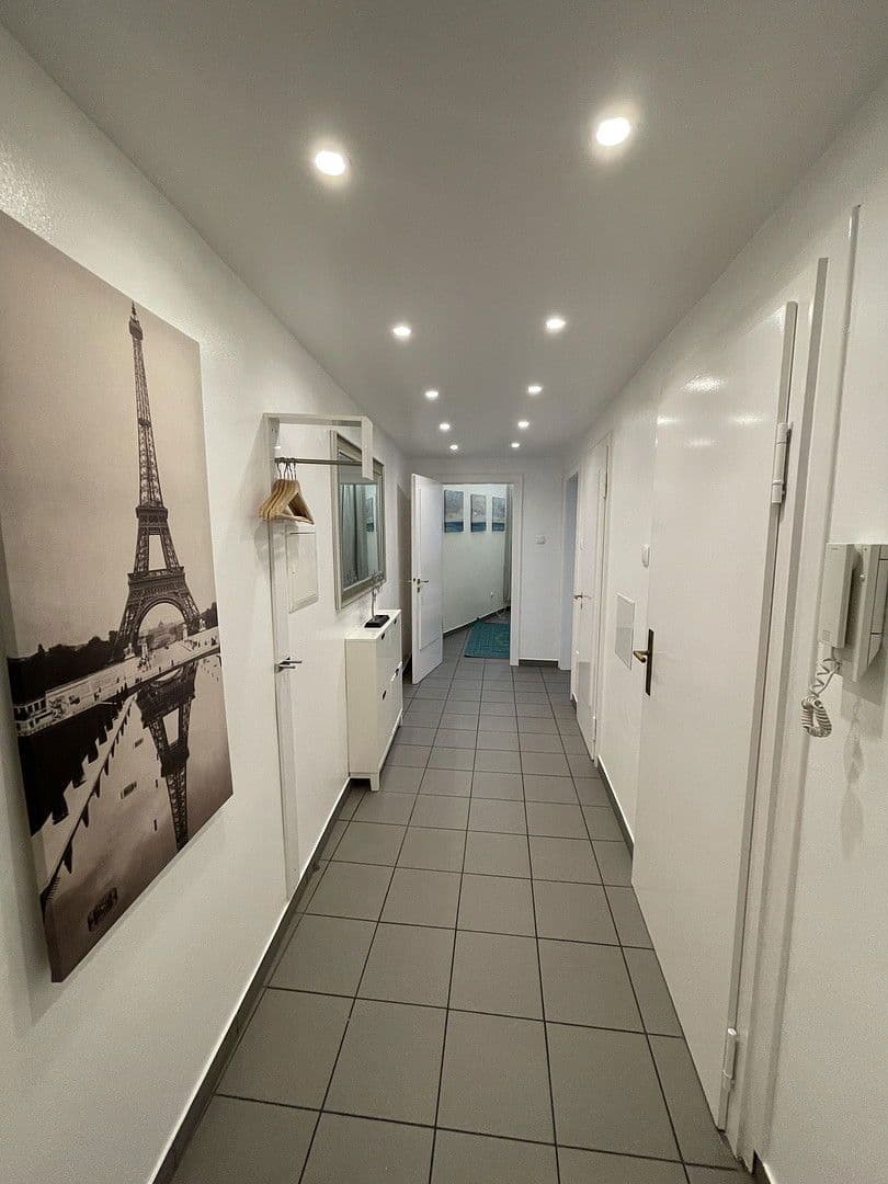 Predaj bytu 2-izbový 57 m², Berger Str. 23, Düsseldorf, Severné Porýnie - Westfálsko Predaj bytu 2-izbový 57 m², Berger Str. 23, Düsseldorf, Severné Porýnie - Westfálsko