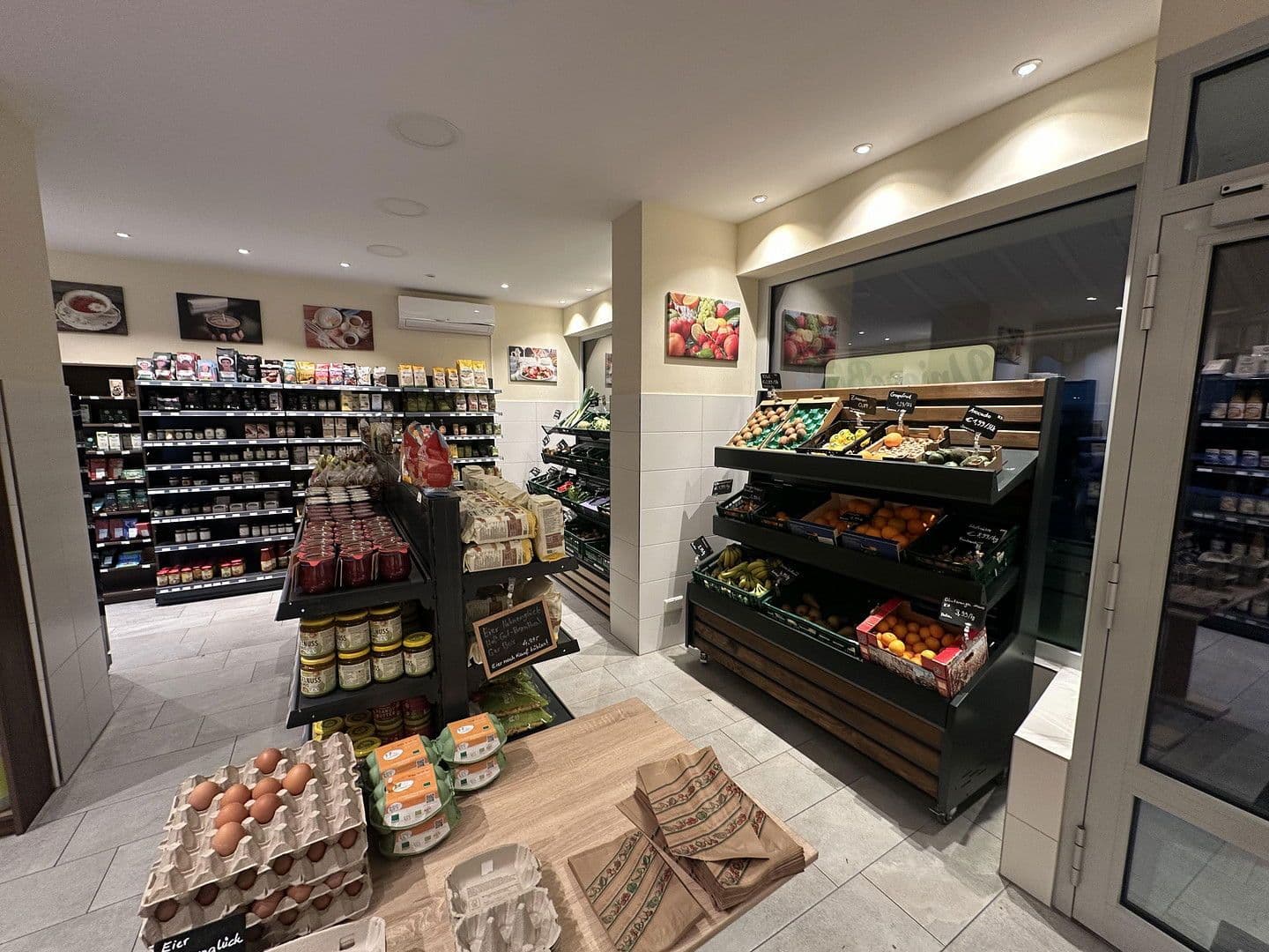 Prenájom nebytového priestoru 90 m², Argelanderstraße 150, Bonn, Severné Porýnie - Westfálsko Prenájom nebytového priestoru 90 m², Argelanderstraße 150, Bonn, Severné Porýnie - Westfálsko