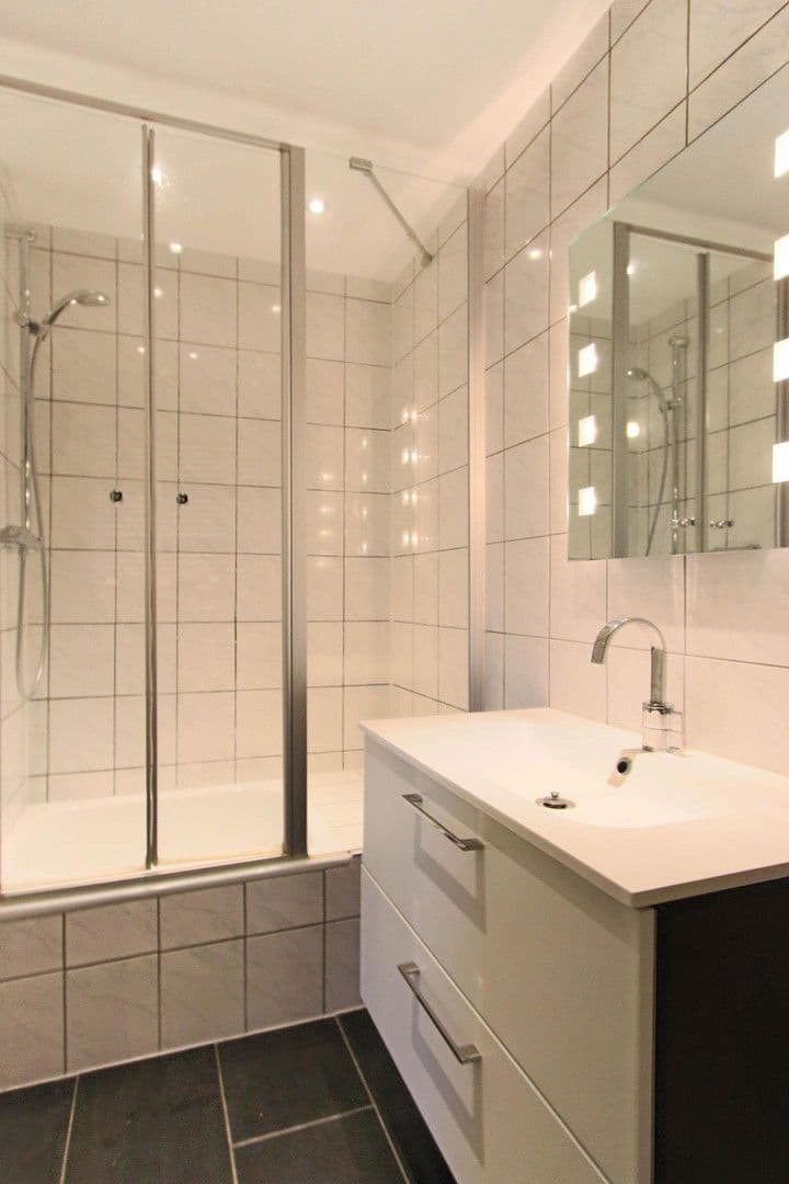 Predaj bytu 1-izbový 35 m², Lochnerstraße 11, Ratingen, Severné Porýnie - Westfálsko Predaj bytu 1-izbový 35 m², Lochnerstraße 11, Ratingen, Severné Porýnie - Westfálsko