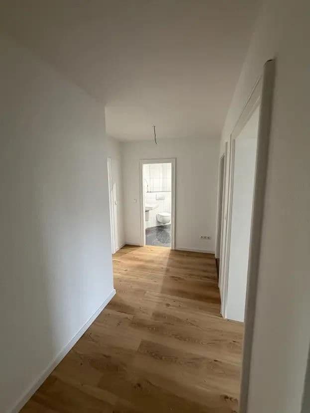 Prenájom bytu 4-izbový 120 m², Rohrerweg 14, Ettlingen, Bádensko-Wurttembersko Prenájom bytu 4-izbový 120 m², Rohrerweg 14, Ettlingen, Bádensko-Wurttembersko