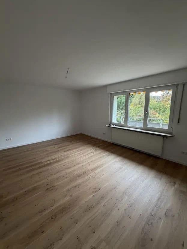 Prenájom bytu 4-izbový 120 m², Rohrerweg 14, Ettlingen, Bádensko-Wurttembersko Prenájom bytu 4-izbový 120 m², Rohrerweg 14, Ettlingen, Bádensko-Wurttembersko
